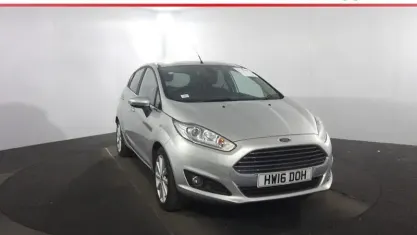 Used Ford Fiesta Titanium 101 HP (74 kW) 2016 Silver Hatchback