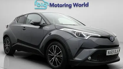 Used Toyota C-HR 122 HP (89 kW) 2019 Grey SUV