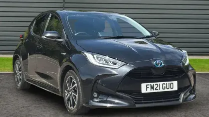 Used Toyota Yaris Design 116 HP (85 kW) 2021 Black Hatchback