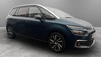 Used Citroën C4 SpaceTourer Shine 131 HP (96 kW) 2022 MPV