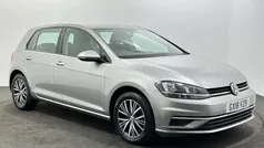 Used 2018 VW Golf VII SE Hatchback | £14,136 (Fair price)