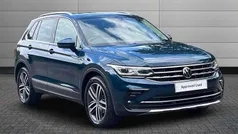 Nightshade blue Used 2022 VW Tiguan Elegance SUV | £26,795 (Fair price)