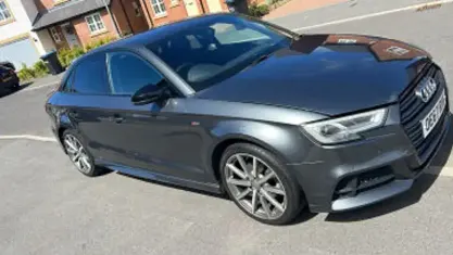 Begagnad Audi A3 Black Edition 150 HK (110 kW) 2017 Grå Sedan