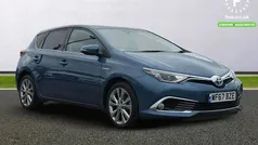 Blue Used 2017 Toyota Auris Hybrid Hatchback | £14,299 (Fair price)