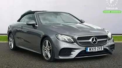 Usado Mercedes E220 AMG line 194 HP (142 kW) 2019 Cinzento Cabrios