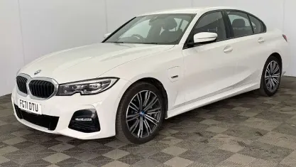Used BMW 330e M Sport 292 HP (214 kW) 2021 White Sedan