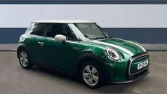 Used 2022 Mini Cooper Classic Hatchback | £15,986 (Fair price)