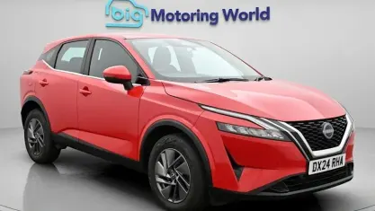 Used Nissan Qashqai Acenta Premium 158 HP (116 kW) 2023 Red SUV
