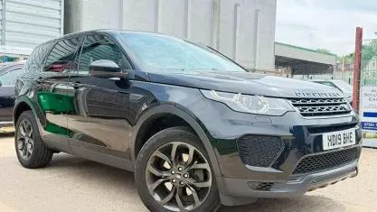 Used Land Rover Discovery Sport Landmark 180 HP (132 kW) 2019 Black SUV