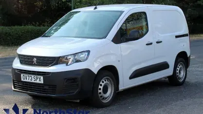 Used Peugeot Partner Premium 102 HP (75 kW) 2023 White MPV