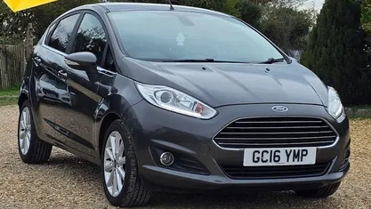 Used Ford Fiesta Titanium 101 HP (74 kW) 2016 Grey Hatchback