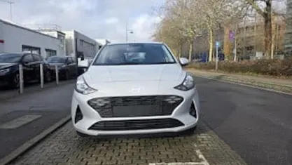 Used 2025 Hyundai i10 Advanced Hatchback | £16,640 (Fair price)