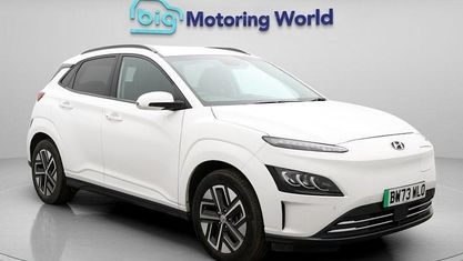 Begagnad Hyundai Kona Premium 100 kW (136 HK) 2022 SUV