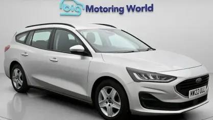 Used Ford Focus Zetec 120 HP (88 kW) 2021 Silver Estate