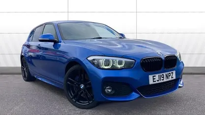 Used BMW 118 Efficient Dynamics 150 HP (110 kW) 2019 Blue Hatchback