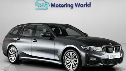 Begagnad BMW 330e M Sport 292 HK (214 kW) 2021 Grå Kombi