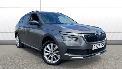 Usado Skoda Kamiq SE Drive 95 HP (69 kW) 2023 Cinzento SUV