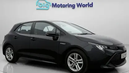 Used Toyota Corolla 122 HP (89 kW) 2021 Black Hatchback