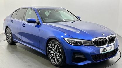 Begagnad BMW 320 M Sport 184 HK (135 kW) 2021 Blå Sedan