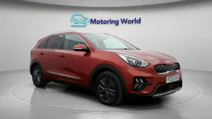 Used Kia Niro 141 HP (103 kW) 2021 Red SUV