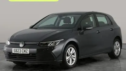 Used VW Golf VIII Life 131 HP (96 kW) 2023 Grey Hatchback