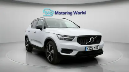 Used Volvo XC40 Plus 211 HP (155 kW) 2021 Silver SUV