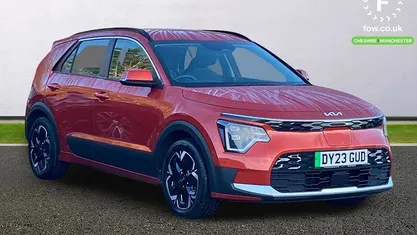 Orange Used 2023 Kia Niro SUV | £17,499 (Super price)