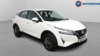 Used Nissan Qashqai Acenta Premium 140 HP (102 kW) 2022 White SUV