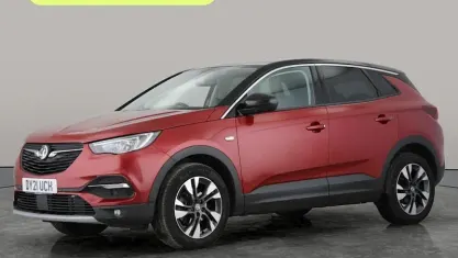 Used Vauxhall Grandland X SRi 131 HP (96 kW) 2021 Red SUV
