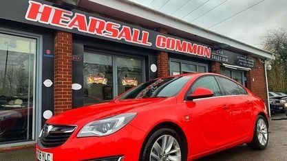 Gebraucht Vauxhall Insignia SRi 140 PS (102 kW) 2016 Rot Kleinwagen