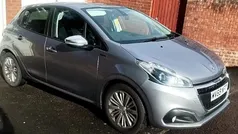 Used 2018 Peugeot 208 Signature Sky Hatchback | £8,299 (Fair price)