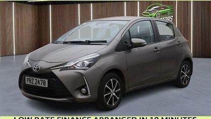 Begagnad Toyota Yaris 111 HK (81 kW) 2019 Brun Halvkombi