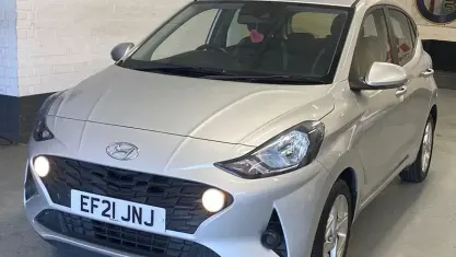 Used Hyundai i10 SE 84 HP (61 kW) 2021 Grey Hatchback