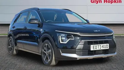 Gebraucht Kia Niro 141 PS (103 kW) 2023 Schwarz SUV