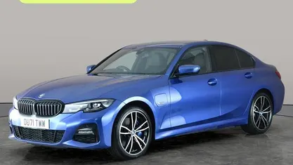 Used BMW 330e M Sport 292 HP (214 kW) 2021 Blue Sedan