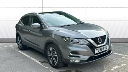 Used Nissan Qashqai N-Connecta 116 HP (85 kW) 2018 Grey SUV