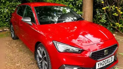 Used Seat Leon FR First Edition 150 HP (110 kW) 2020 Red Hatchback