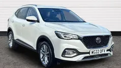 White Used 2022 MG HS Excite SUV | £13,390 (Fair price)