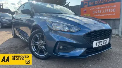 Used Ford Focus ST-Line 125 HP (91 kW) 2019 Blue Hatchback