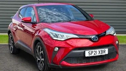 Used Toyota C-HR Design 122 HP (89 kW) 2021 Red SUV