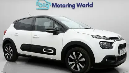 Used Citroën C3 PureTech 83 HP (61 kW) 2024 White Hatchback