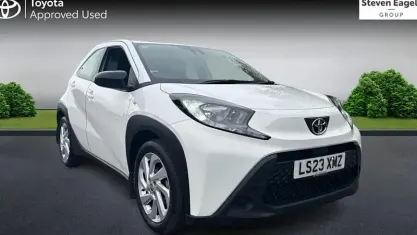 Used Toyota Aygo X PURE 72 HP (52 kW) 2025 SUV