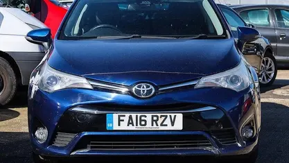 Used Toyota Avensis Business Edition 111 HP (81 kW) 2018 Estate