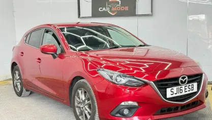 Used Mazda 3 165 HP (121 kW) 2016 Red Hatchback