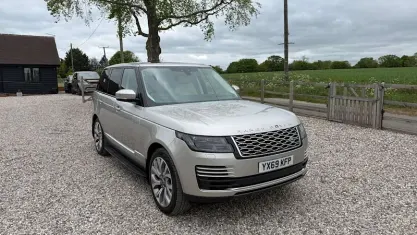 Second-hand Land Rover Range Rover Vogue SE 275 CP (202 kW) 2019 Argintiu SUV