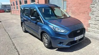 Used Ford Tourneo Zetec 120 HP (88 kW) 2021 Blue Estate