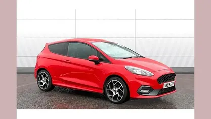 Used Ford Fiesta ST 200 HP (147 kW) 2019 Red Hatchback