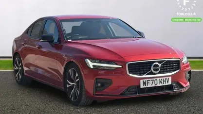 Used Volvo S60 R-Design 250 HP (183 kW) 2019 Red Sedan