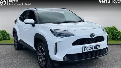 Used Toyota Yaris Cross Design 116 HP (85 kW) 2024 White SUV