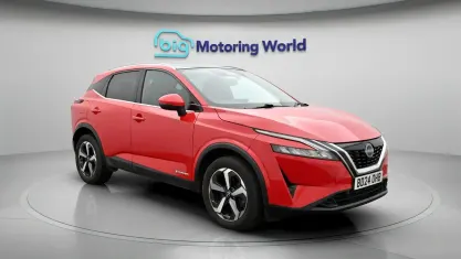 Używany Nissan Qashqai N-Connecta 190 KM (139 kW) 2023 Czerwony SUV